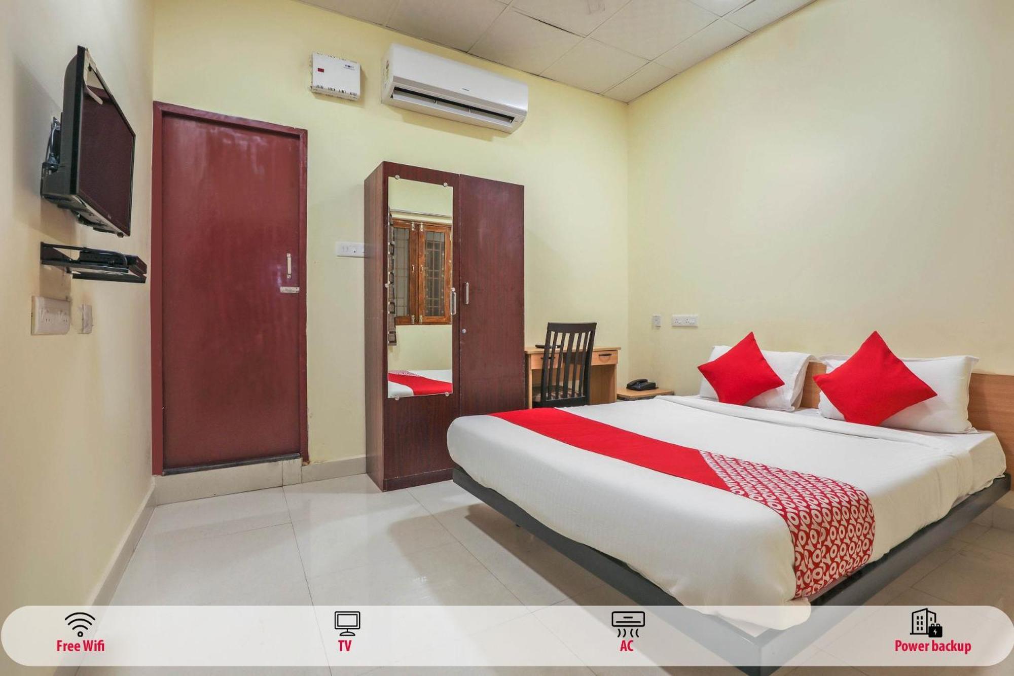 Hotel O Om Sakthi Hotel Пондичери Екстериор снимка